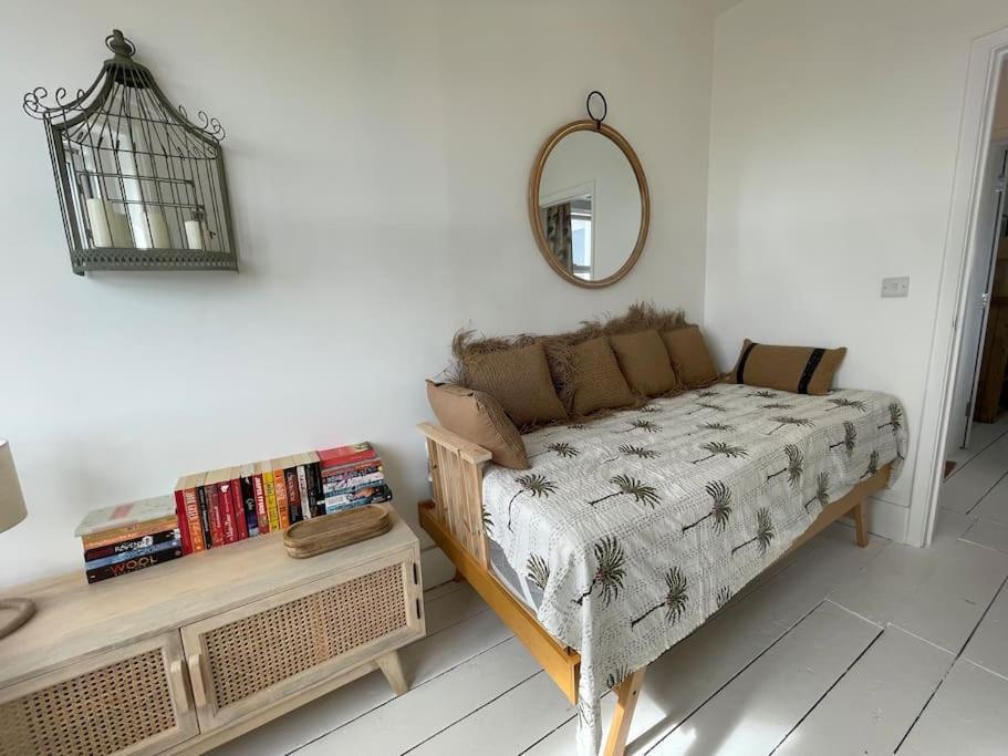 Top Deck - Fresh, Stylish Seaside Apartment Ventnor Exteriér fotografie